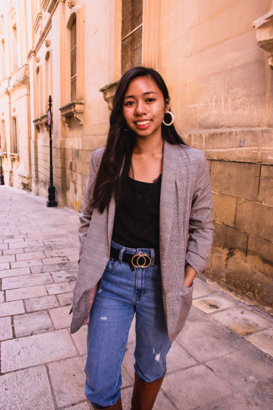 What to Wear In Europe: 6 Essential Outfits
- shein blazer and belt with sam edelman penny riding boots