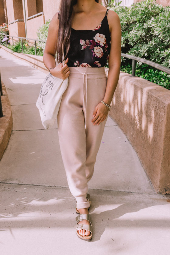 Do you need some inspiration on how to wear your joggers? Read this post to see 4 ways to style your joggers! I show you how you can easily dress them up or down. Be sure to read to the end to shop for some affordable pairs of joggers!